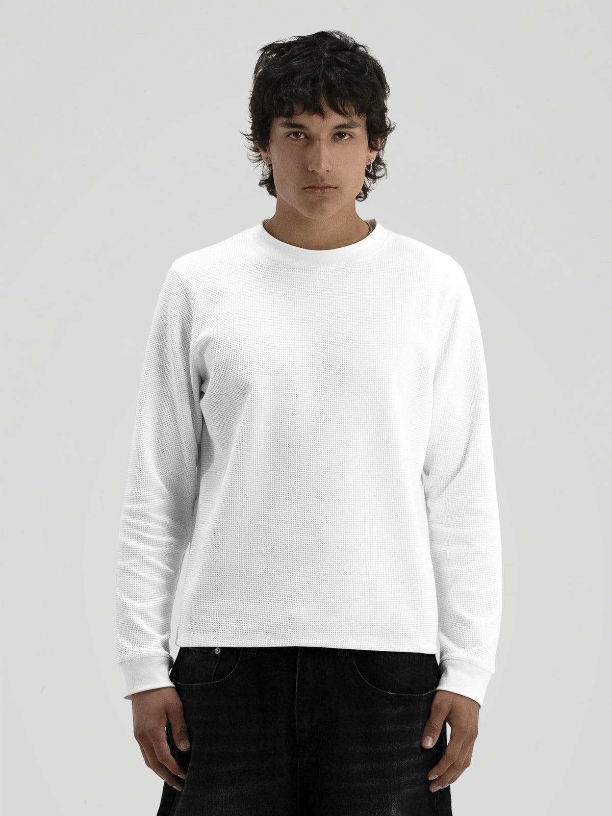 White Crew Neck Long Sleeve Knit Top